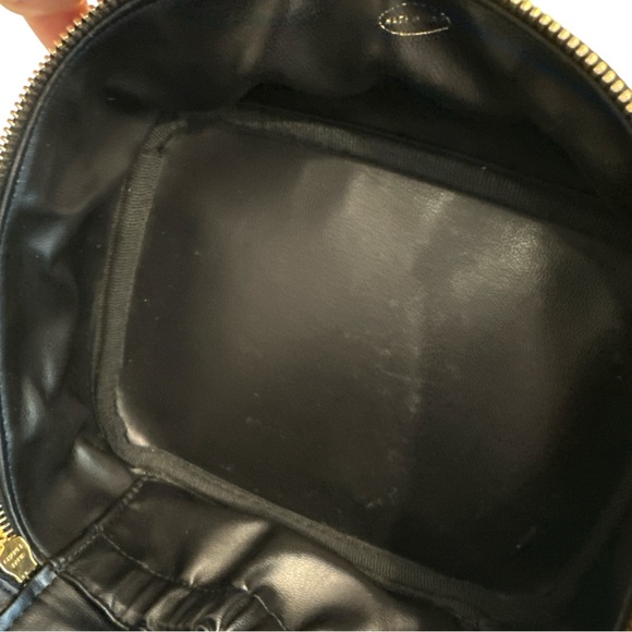 💎Chanel Quilted Coco Vanity Case💎 - Picture 11 of 12